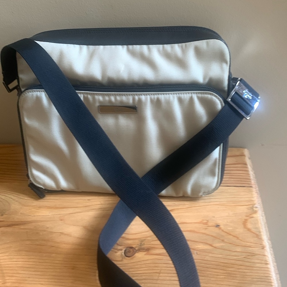 Gucci shoulder bag/clutch